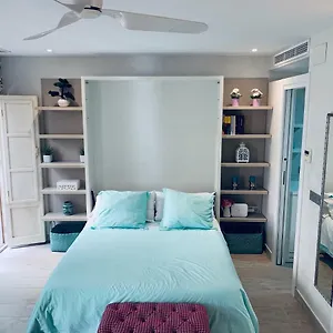 Cathedral Studio, Luxury In Cathedral Area, Parking Optional Apartment